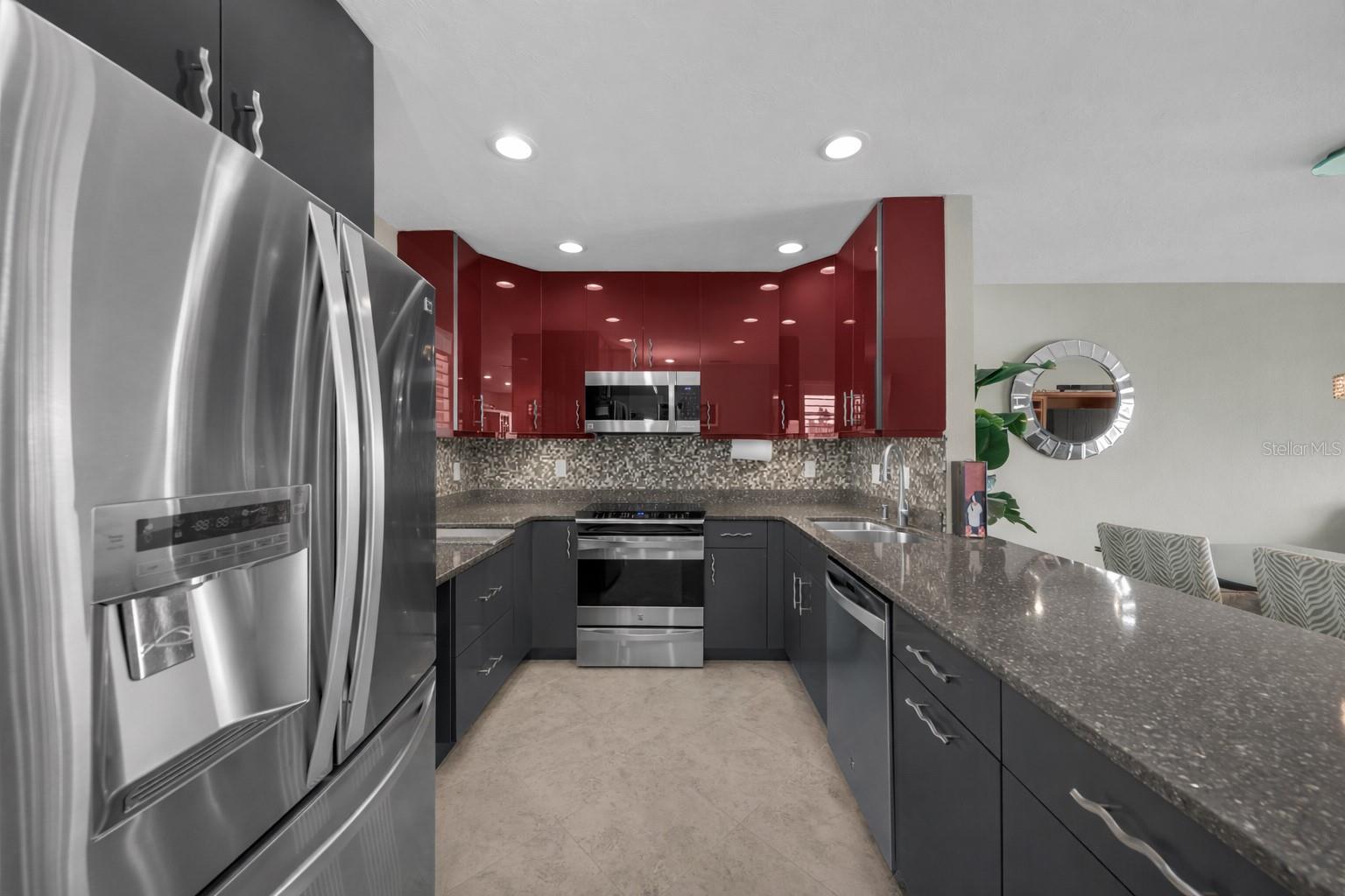 LONGBOAT HARBOUR - Residential