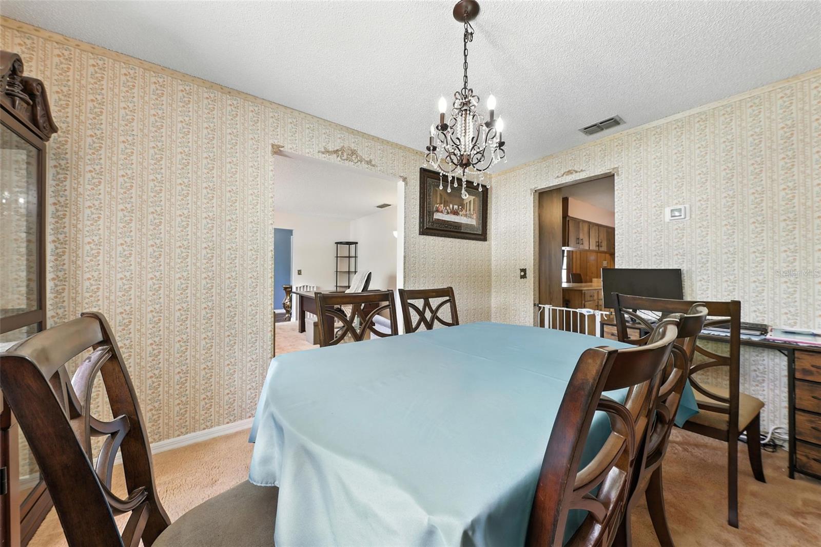 1515 COLONIST COURT