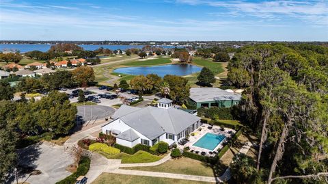 A home in TAVARES