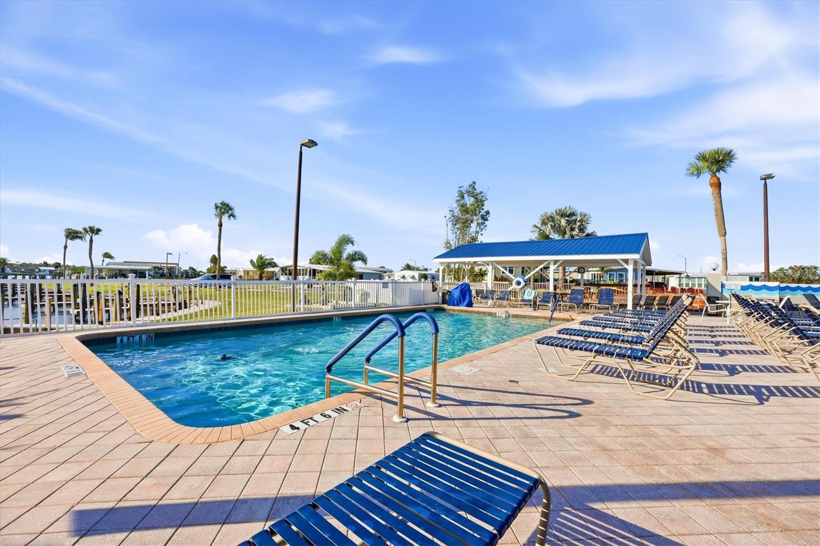 HARBOR COVE - Residential