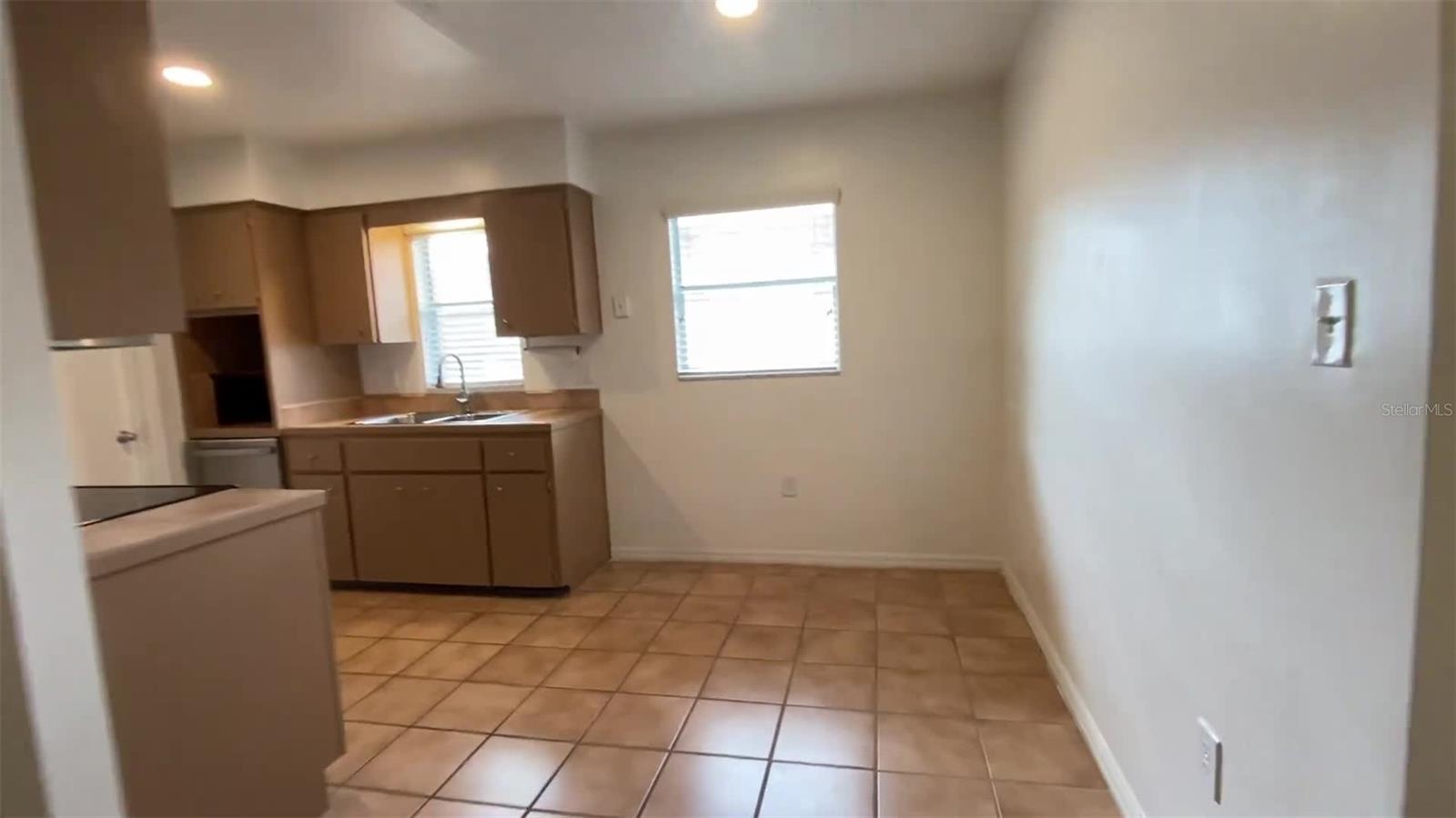 COLLEGE PARK - Residential Income