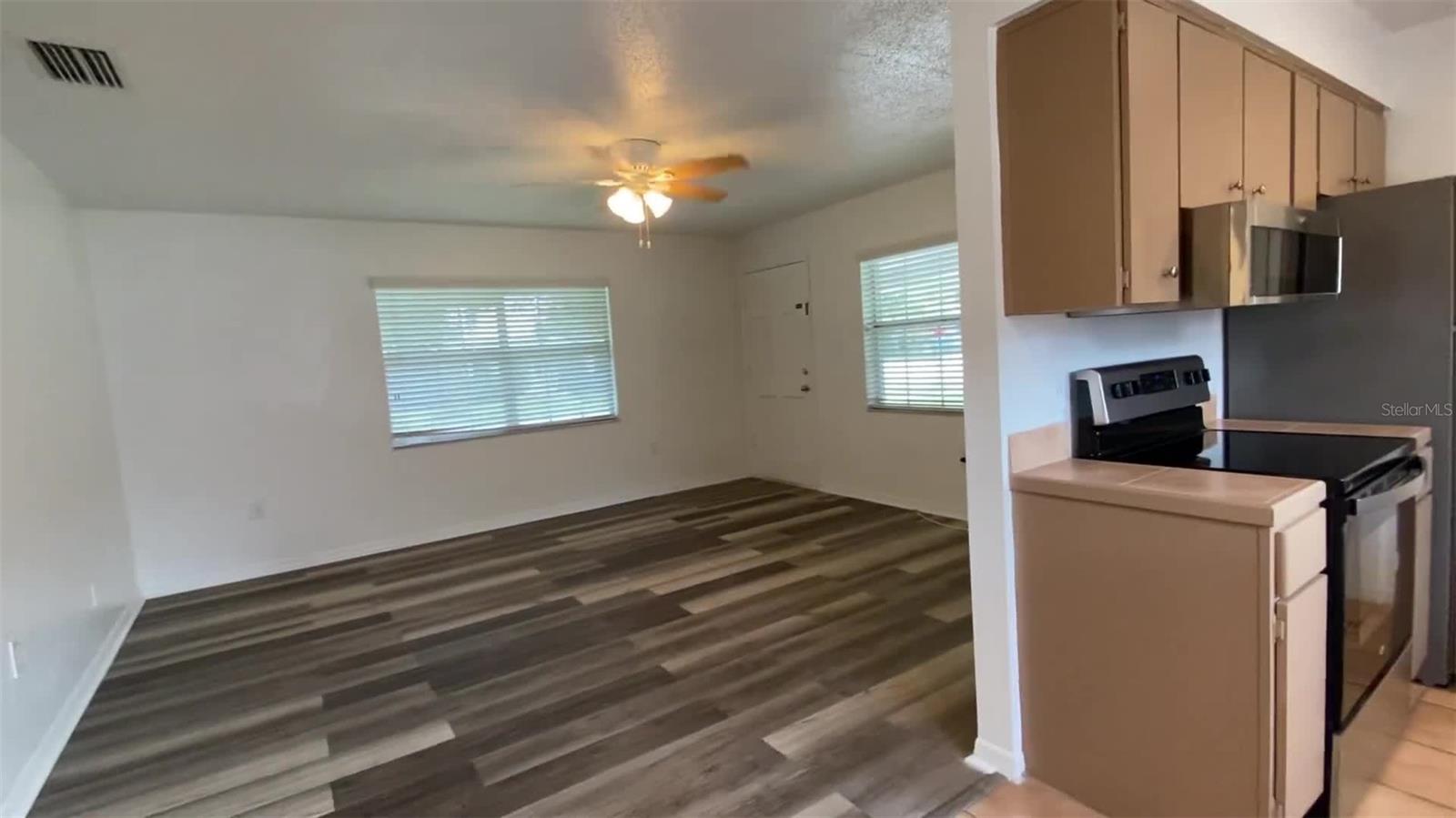 COLLEGE PARK - Residential Income