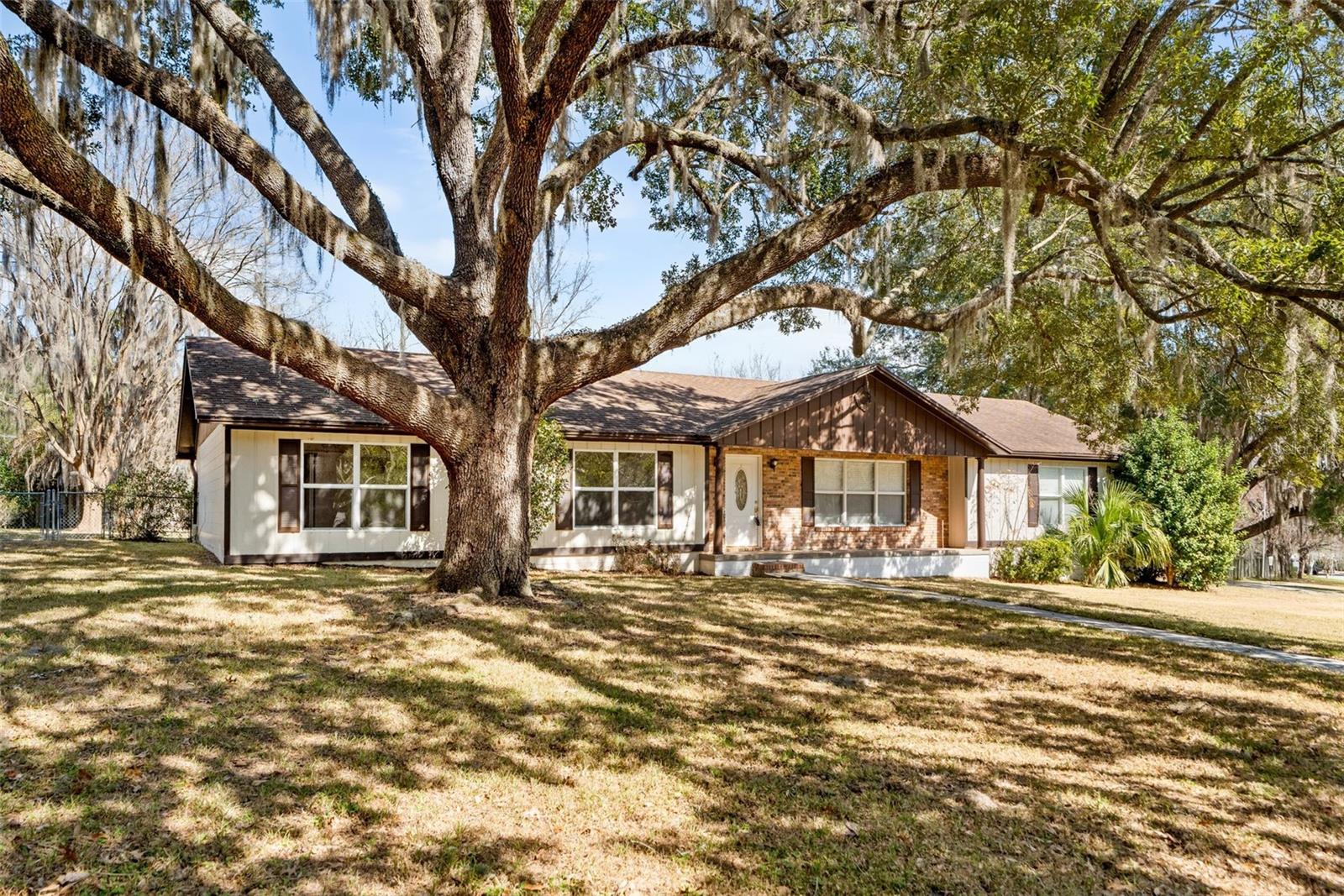 BUCKINGHAM EAST - Residential