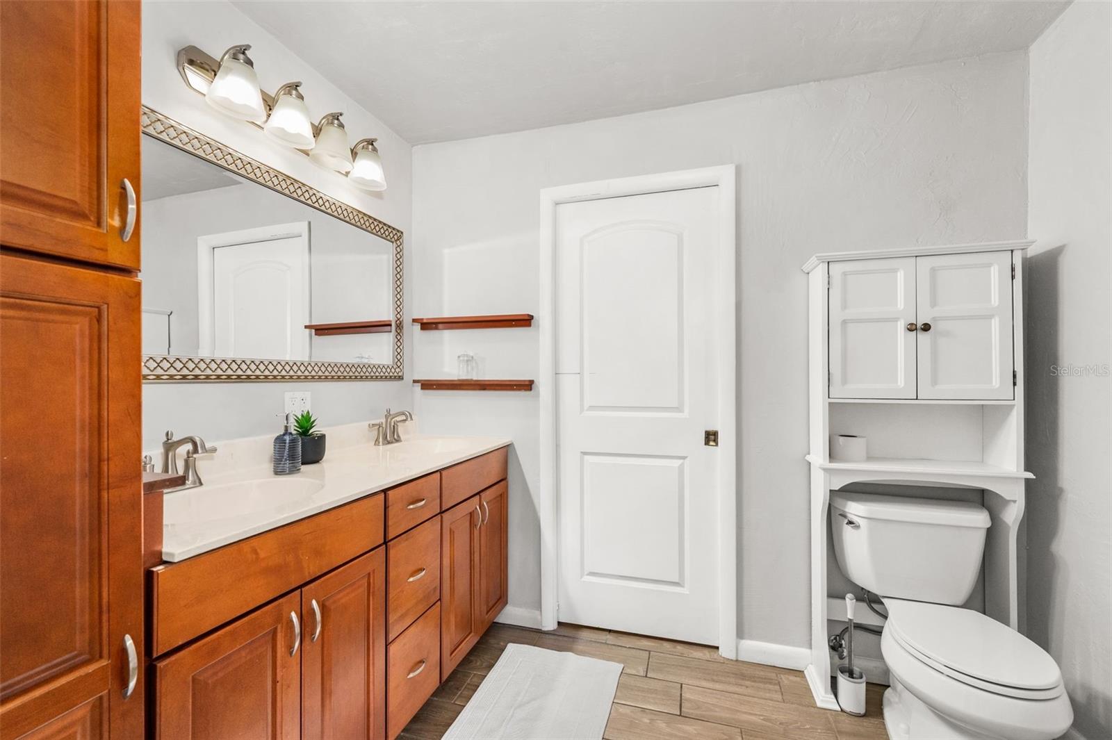 BUCKINGHAM EAST - Residential