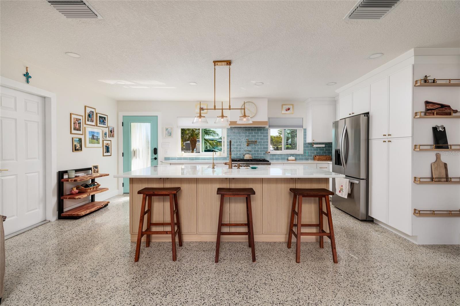 SUN PLAZA ISLES SEC 3 - Residential