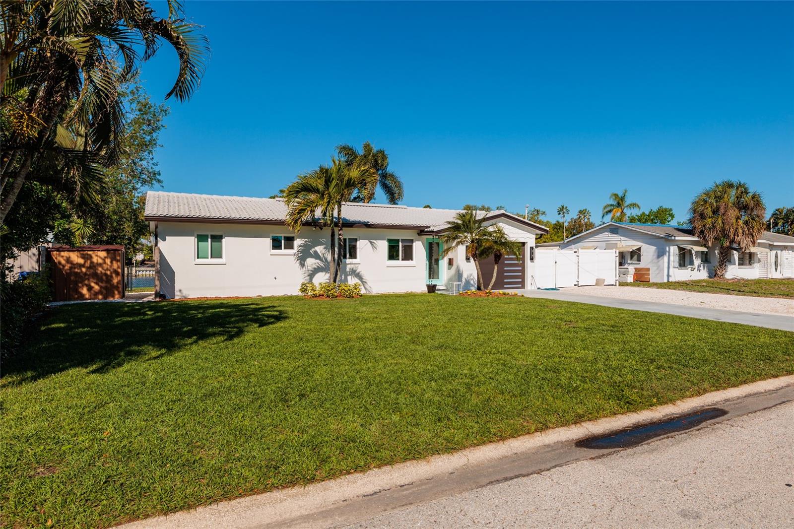 SUN PLAZA ISLES SEC 3 - Residential