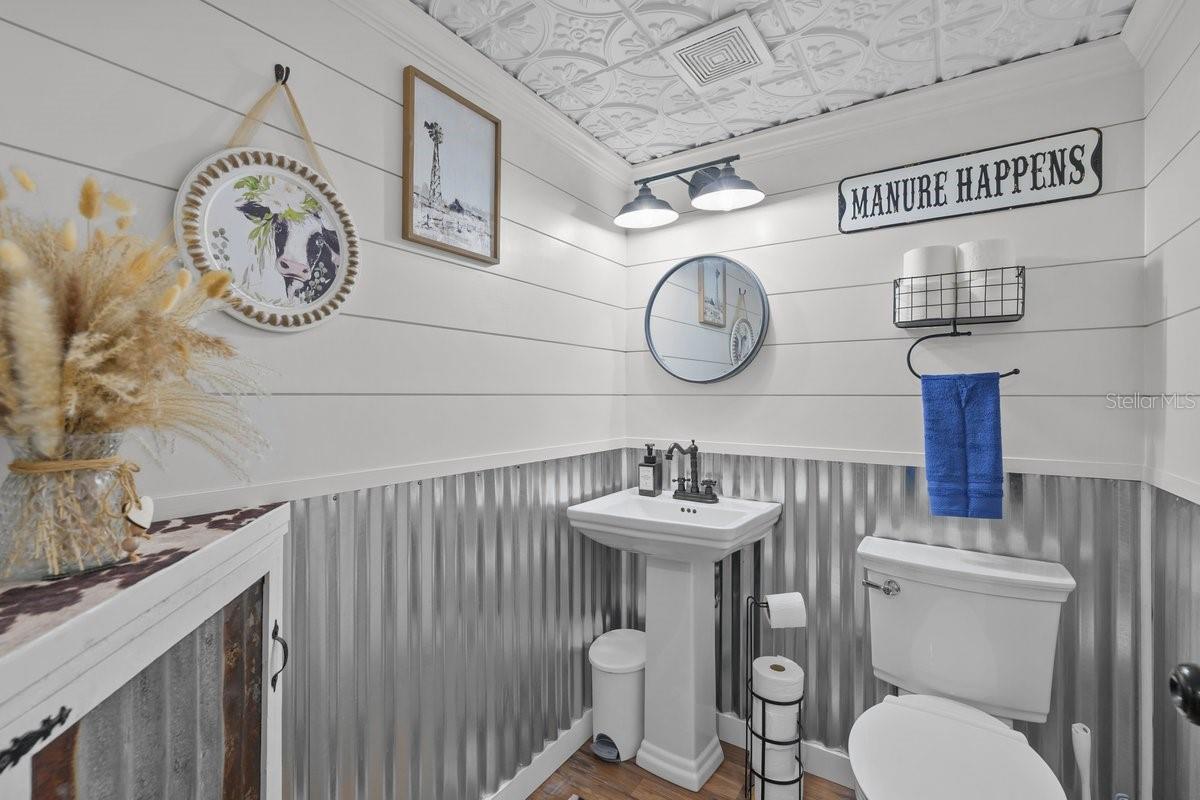 MELROSE LANDING - Residential