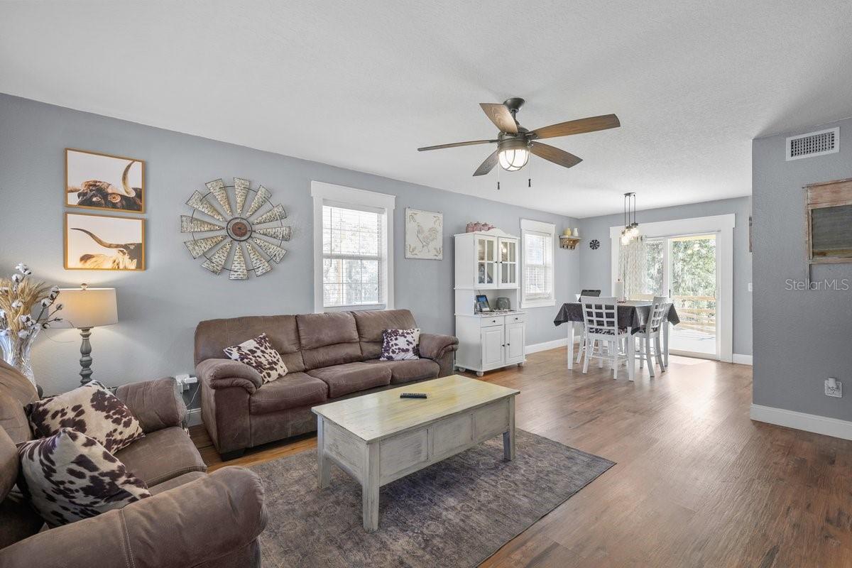 MELROSE LANDING - Residential