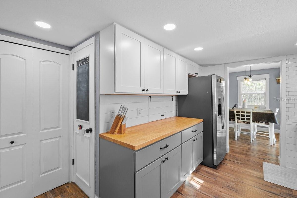 MELROSE LANDING - Residential