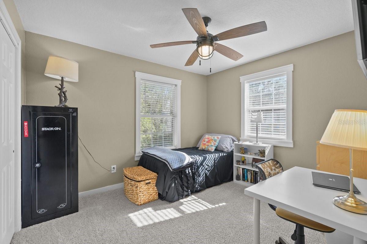 MELROSE LANDING - Residential