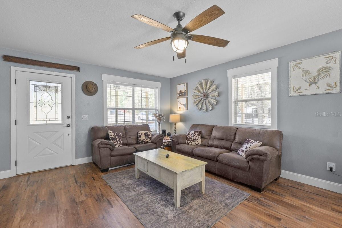 MELROSE LANDING - Residential