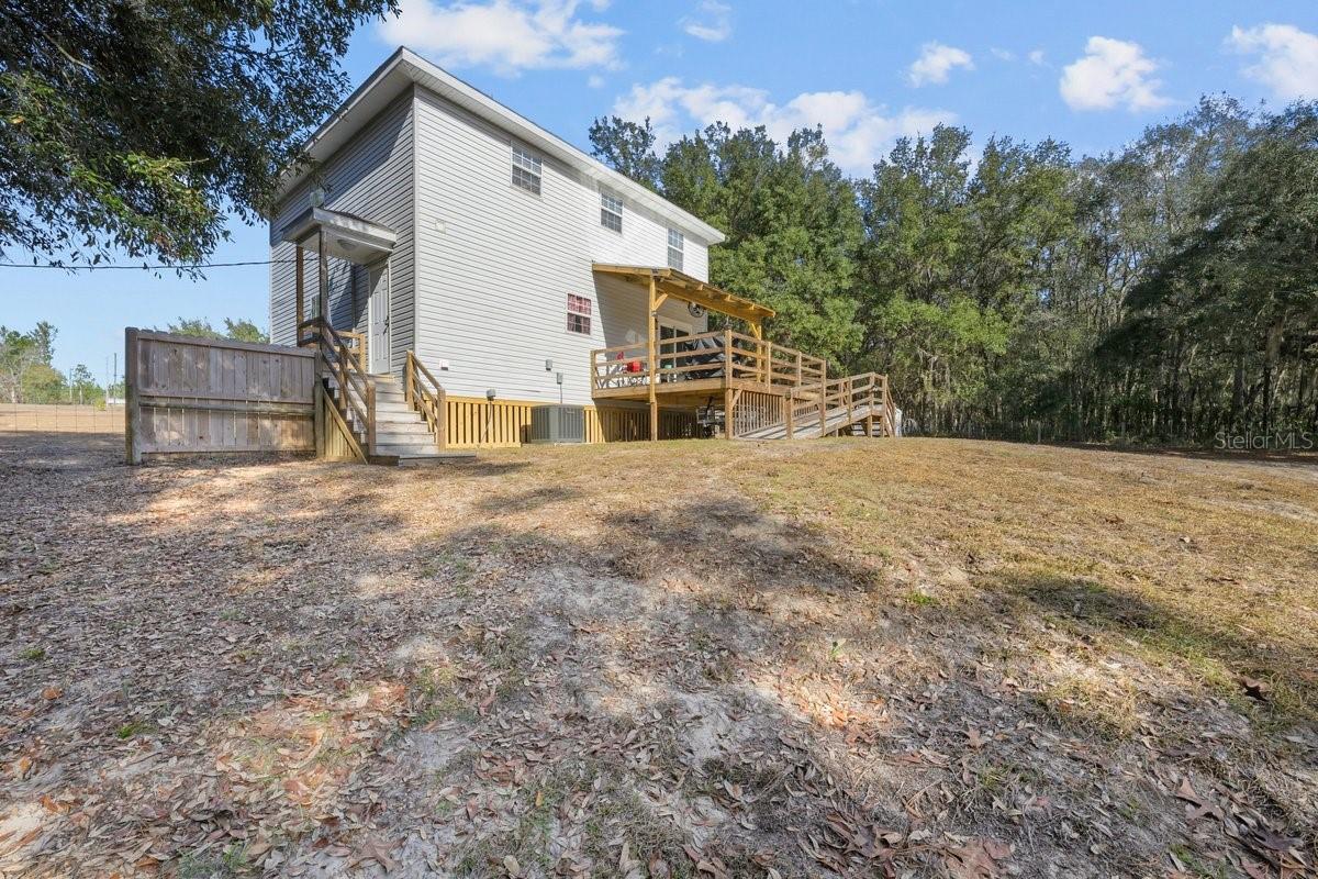 MELROSE LANDING - Residential