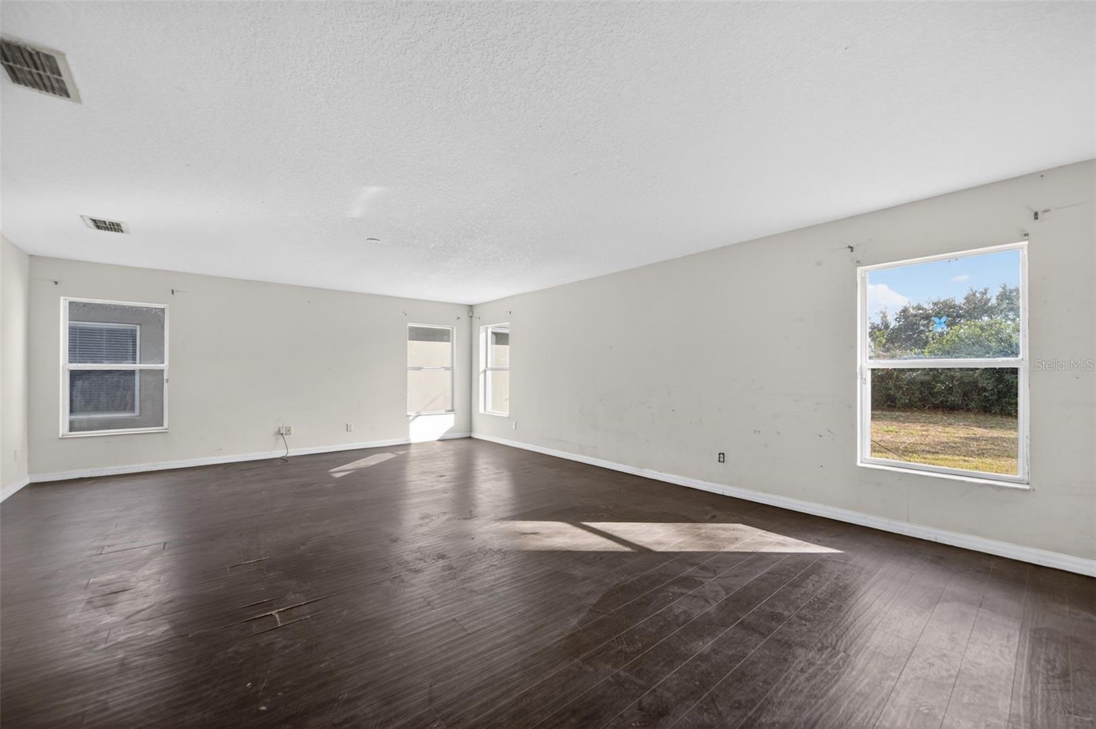 ROSEWOOD - Residential