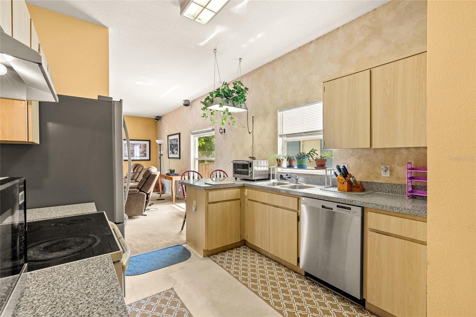 WILMA WEST - Residential