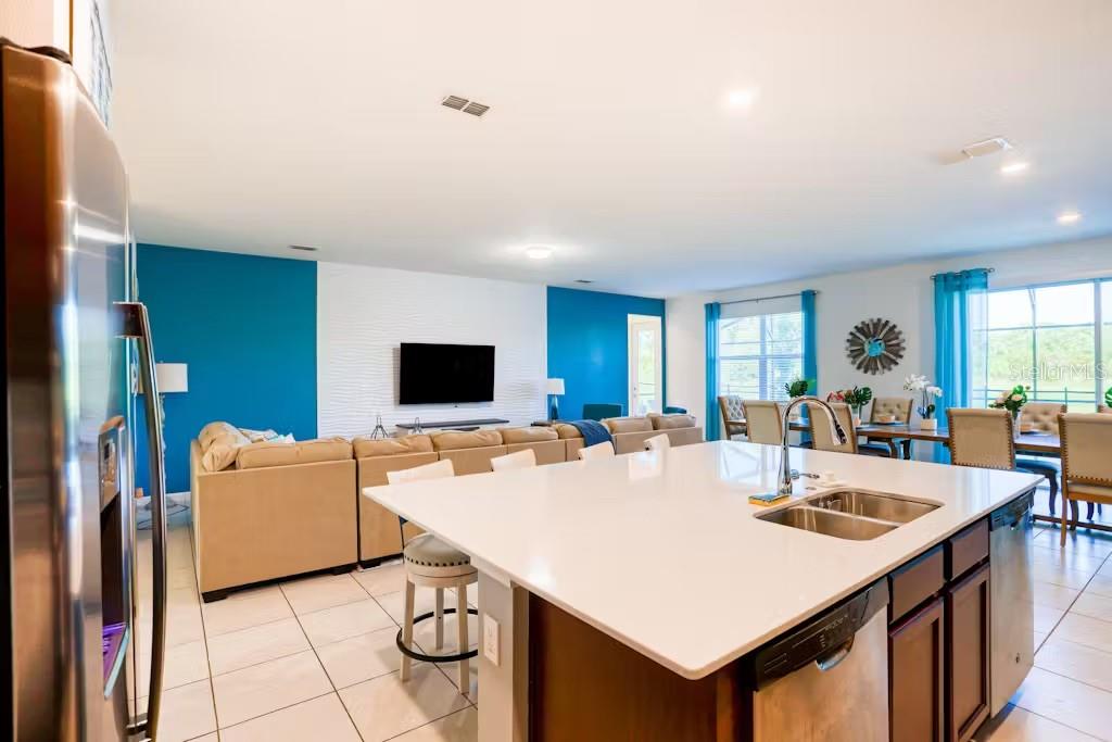 VERANDA PALMS PH 2 - Residential