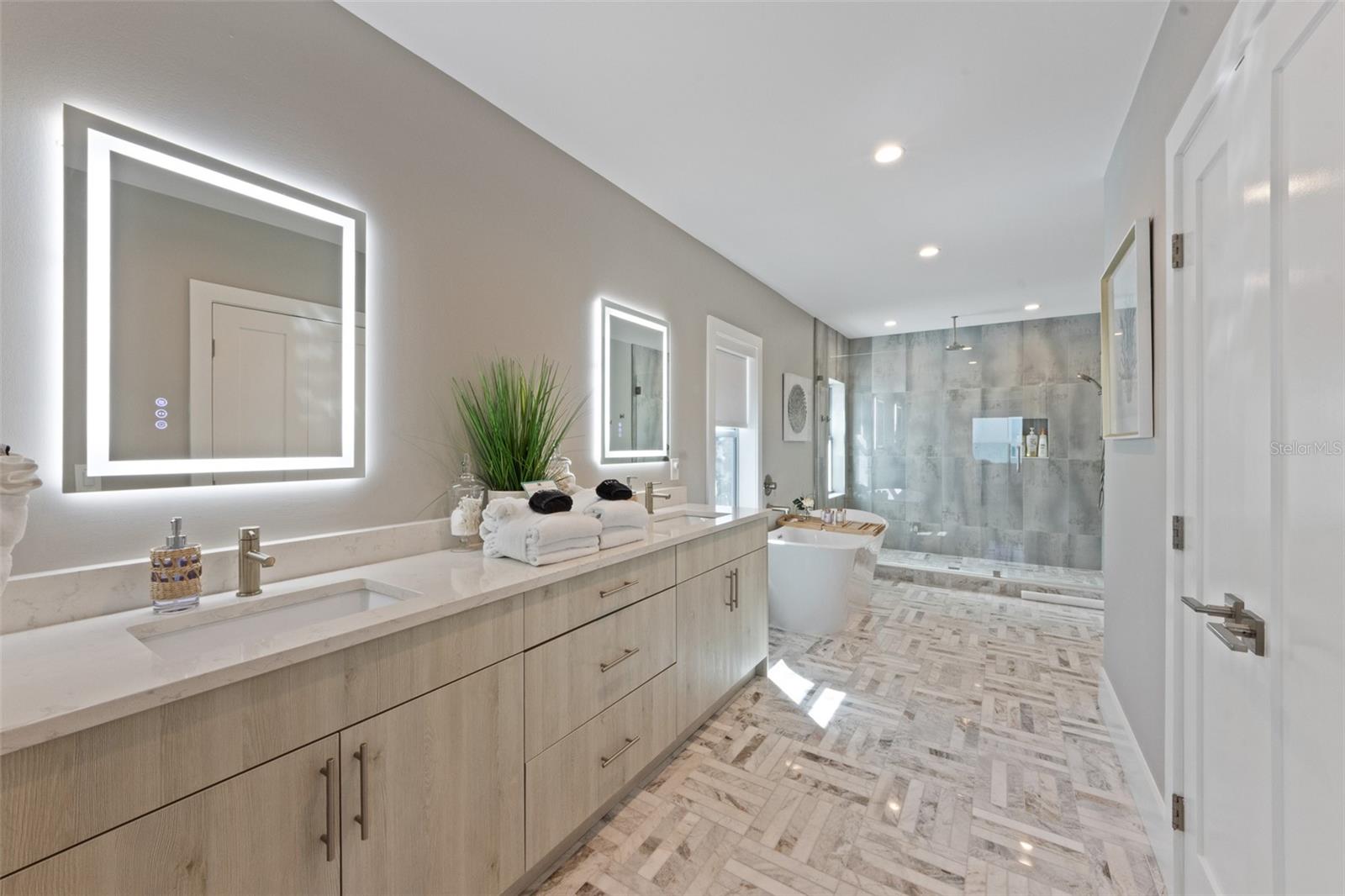 SHORE ACRES - Residential