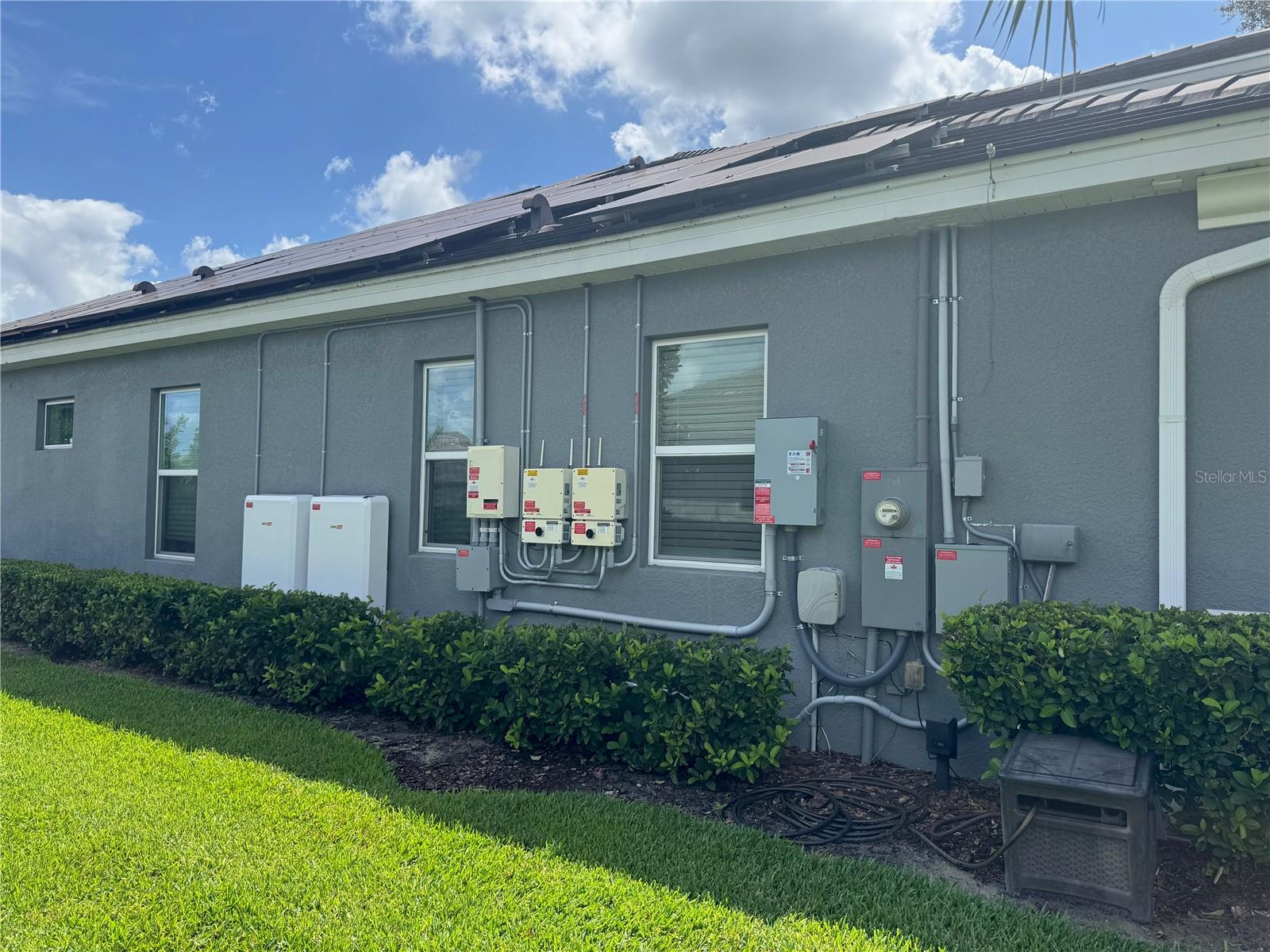 HEATHROW COUNTRY ESTATE - Residential