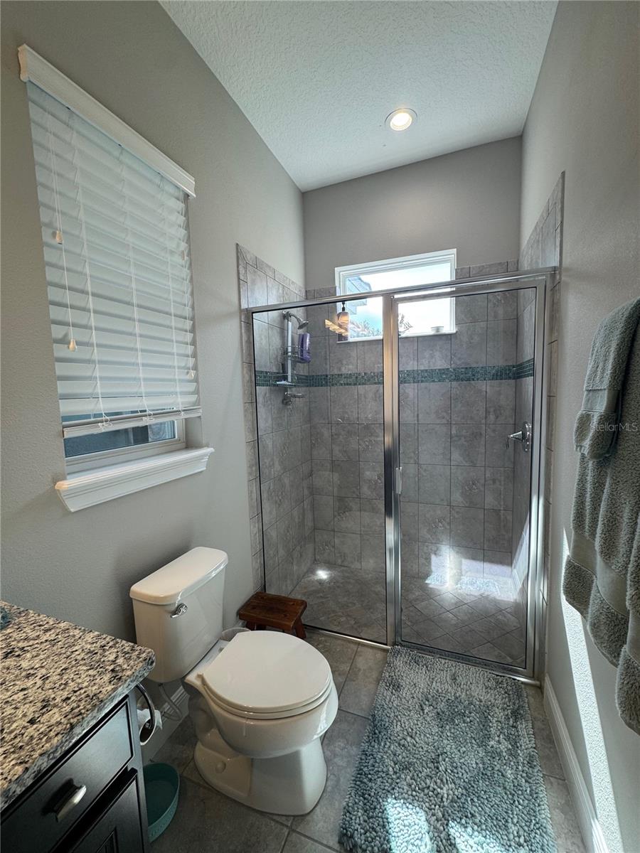 HEATHROW COUNTRY ESTATE - Residential