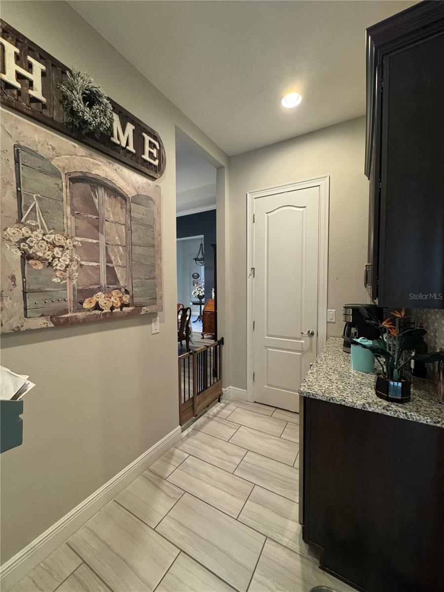 HEATHROW COUNTRY ESTATE - Residential