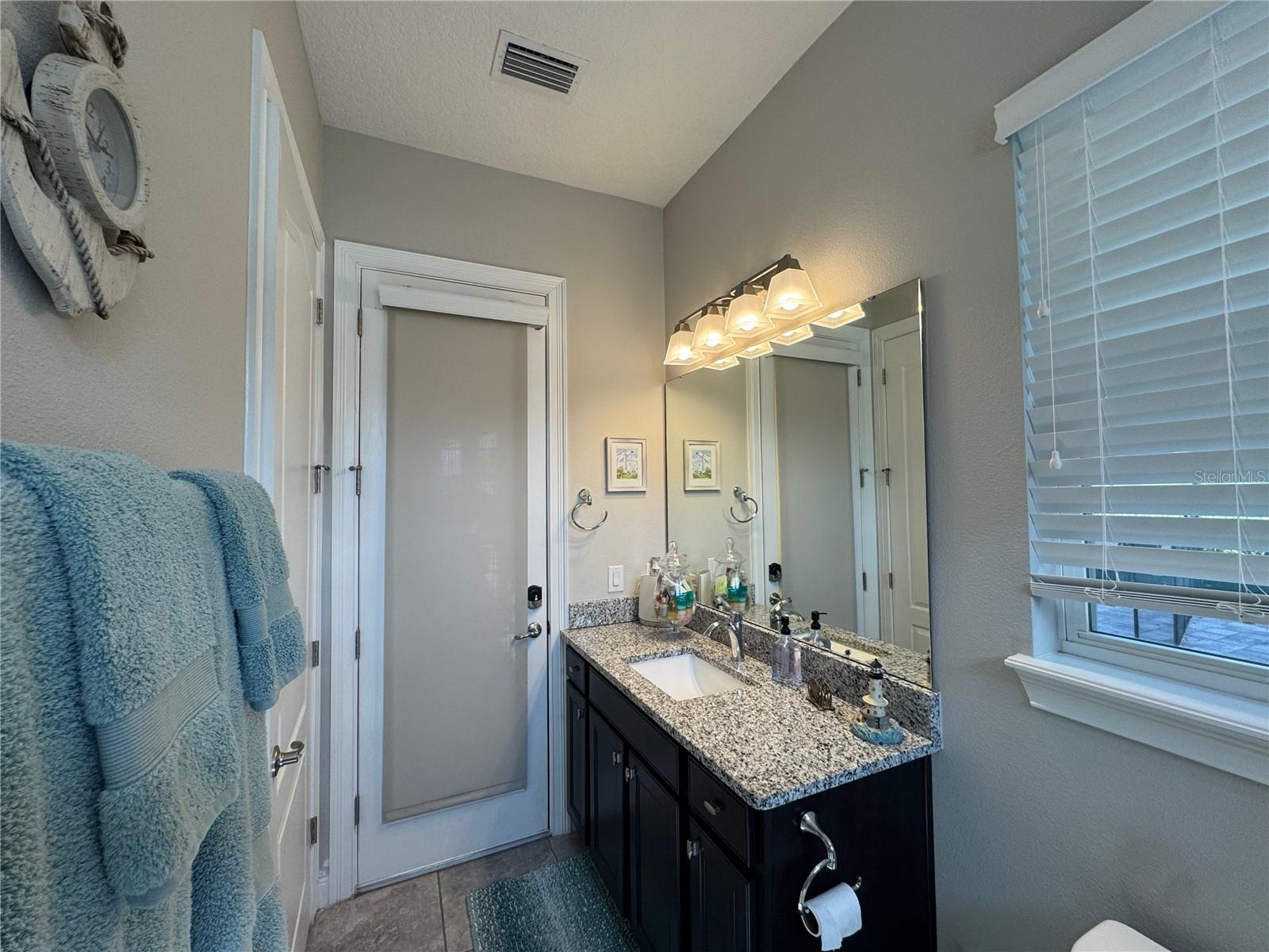 HEATHROW COUNTRY ESTATE - Residential