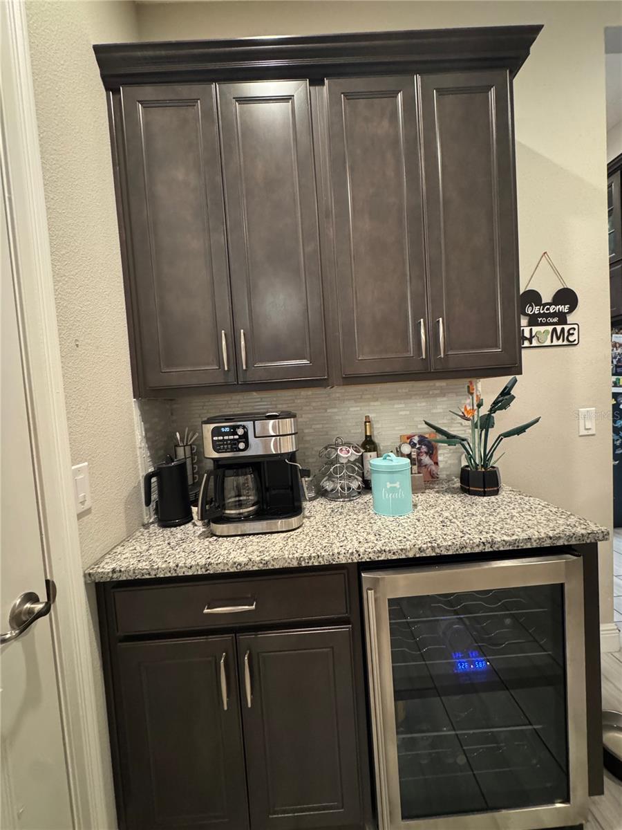 HEATHROW COUNTRY ESTATE - Residential