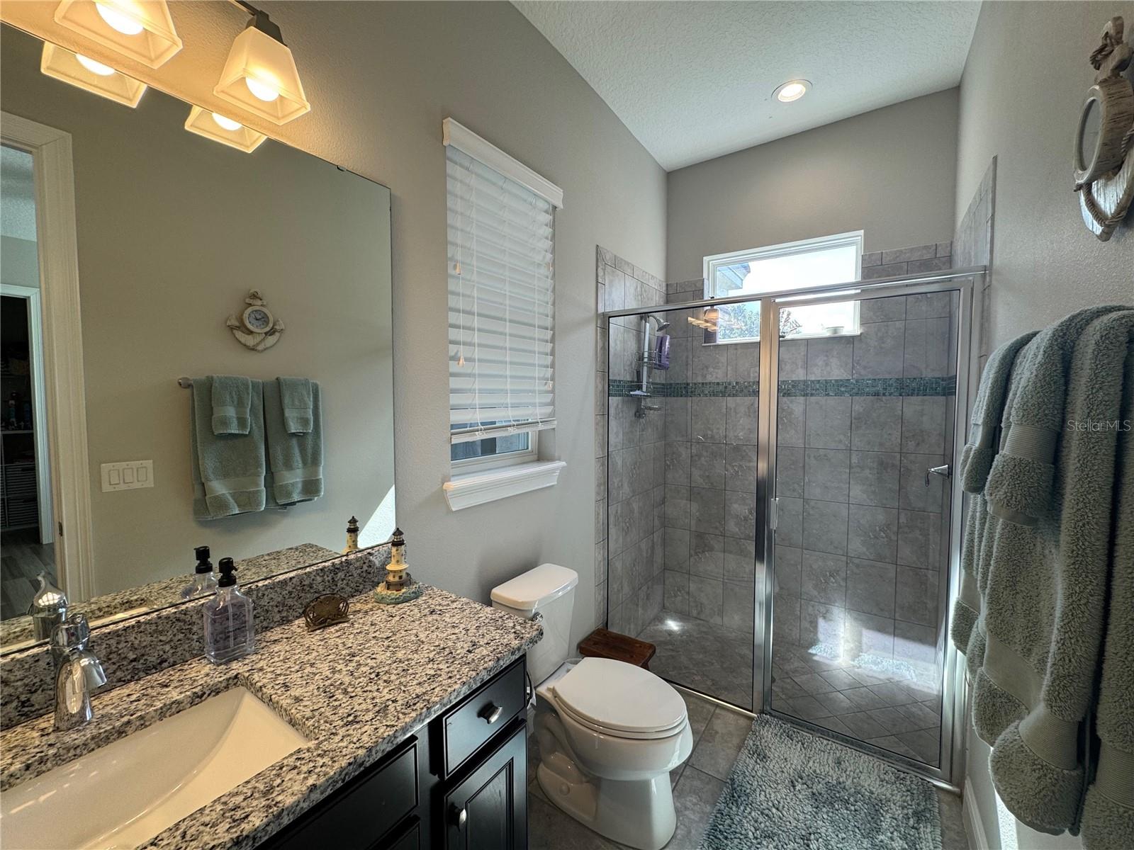 HEATHROW COUNTRY ESTATE - Residential