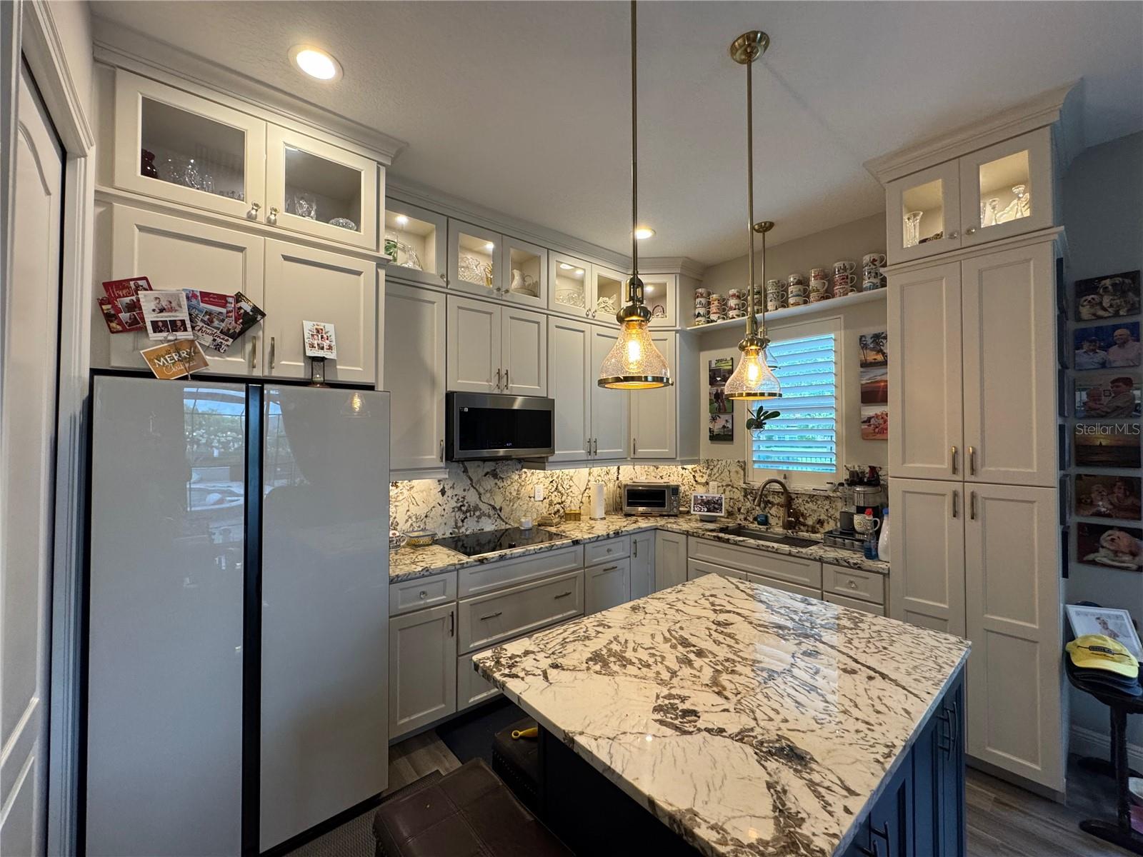 HEATHROW COUNTRY ESTATE - Residential