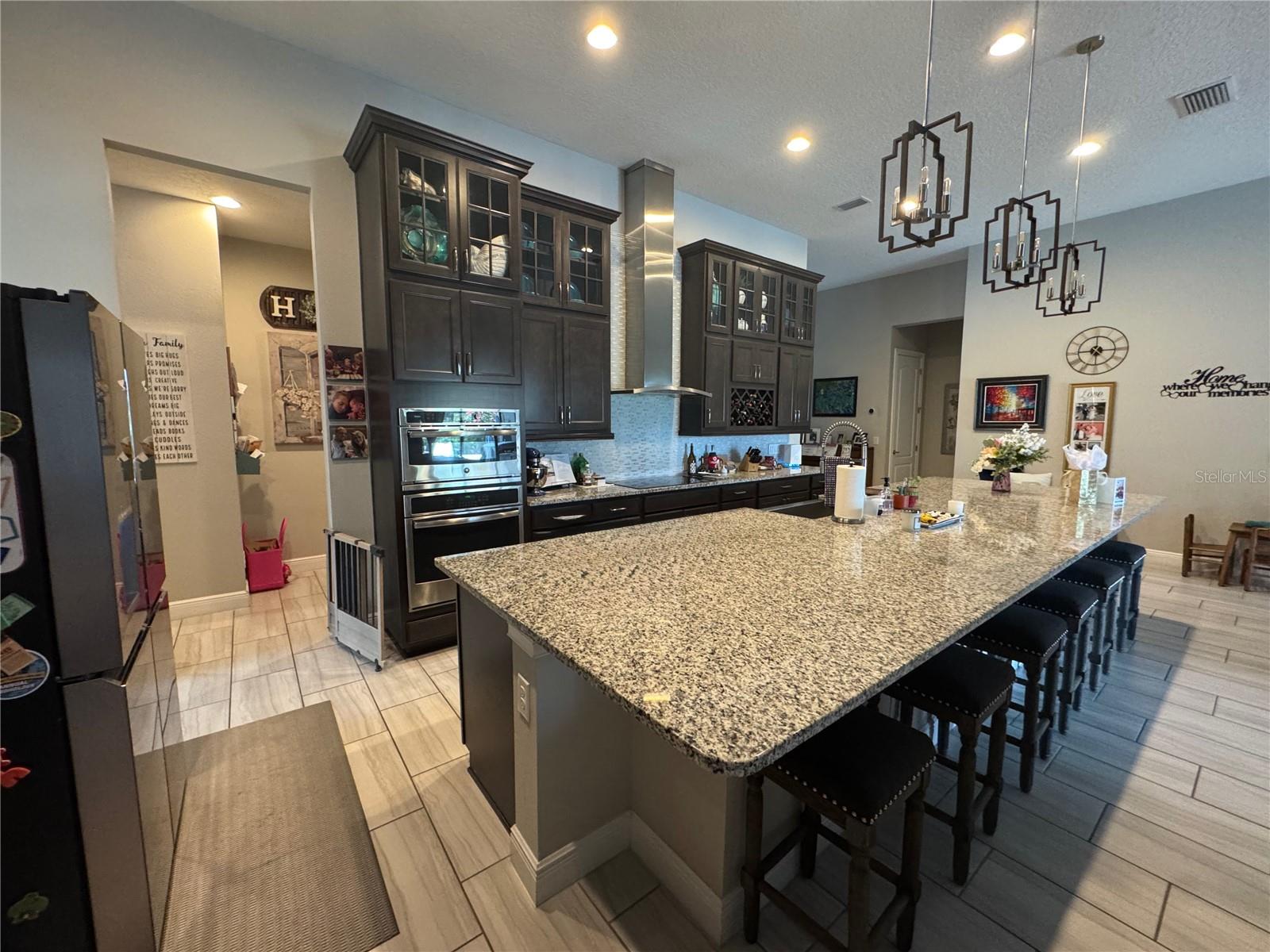 HEATHROW COUNTRY ESTATE - Residential