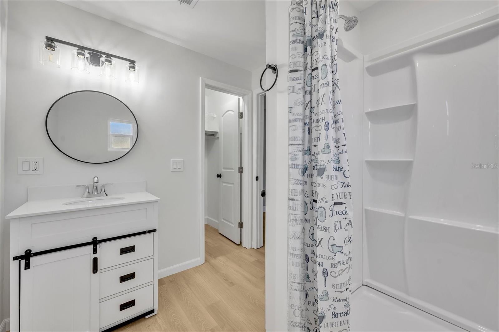 RIVIERA SHORES - Residential