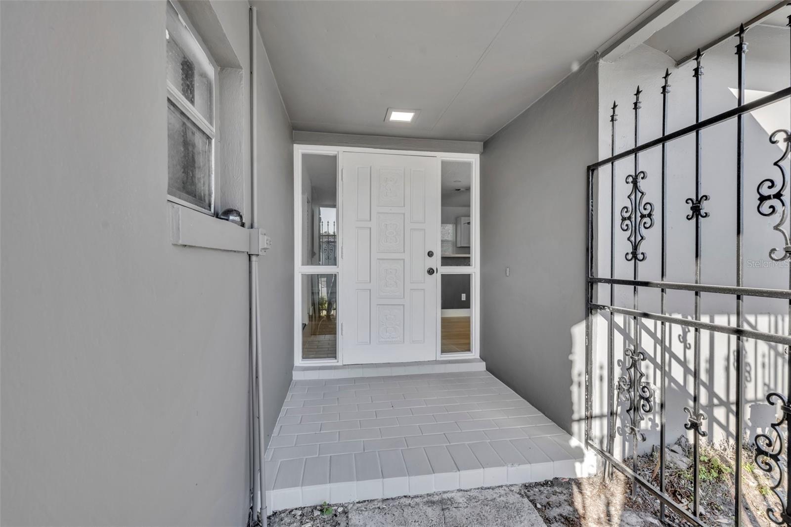 2216 CHERBOURG COURT