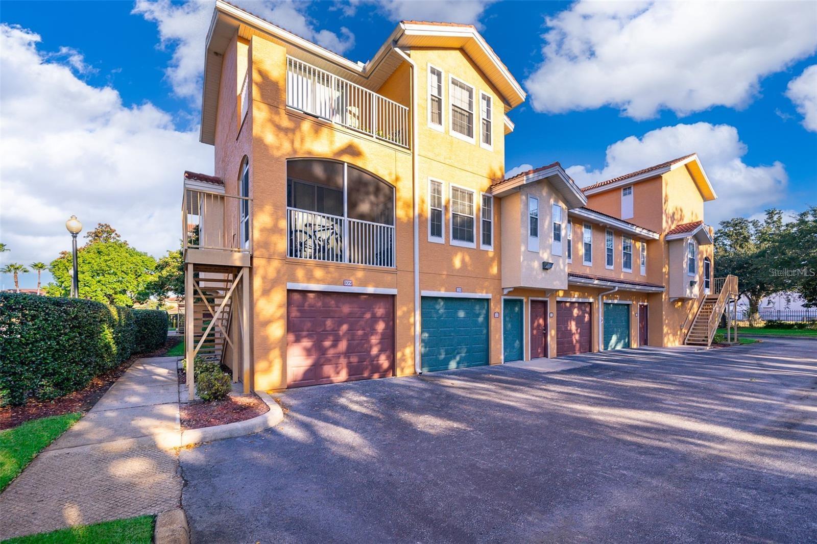 VILLANOVA AT HUNTERS CREEK - Residential