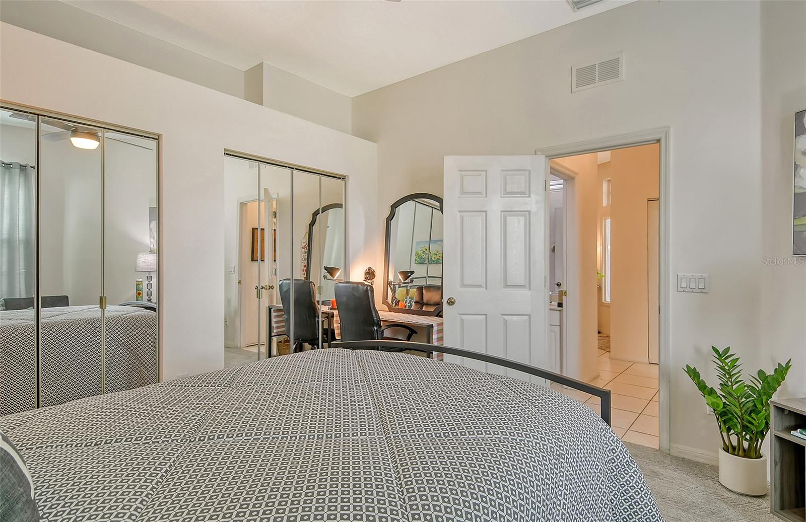VENICE GOLF & COUNTRY CLUB - Residential
