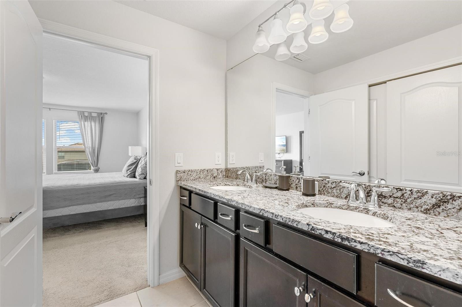 WINDSOR AT WESTSIDE PH 3 - Residential