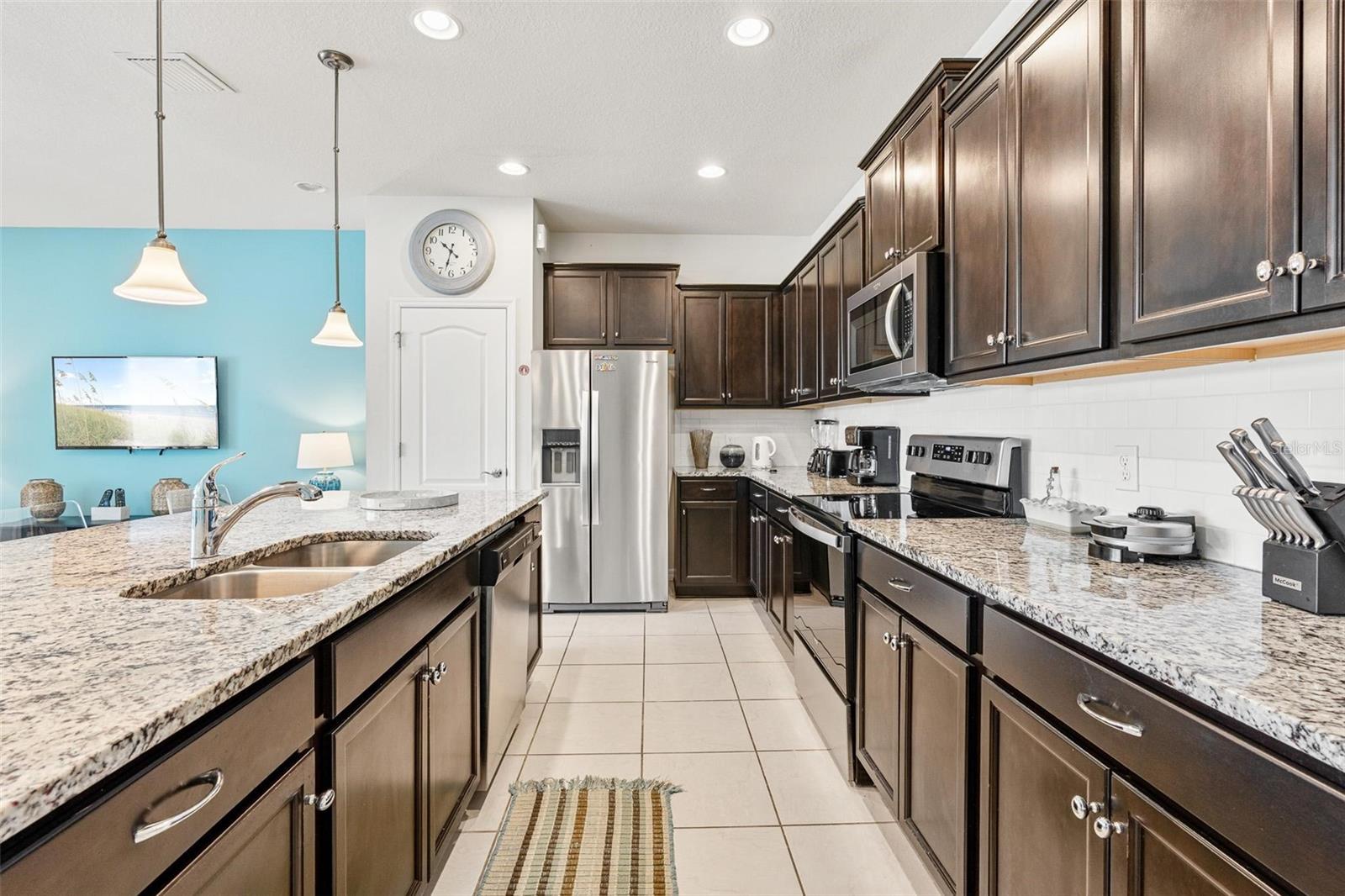 WINDSOR AT WESTSIDE PH 3 - Residential