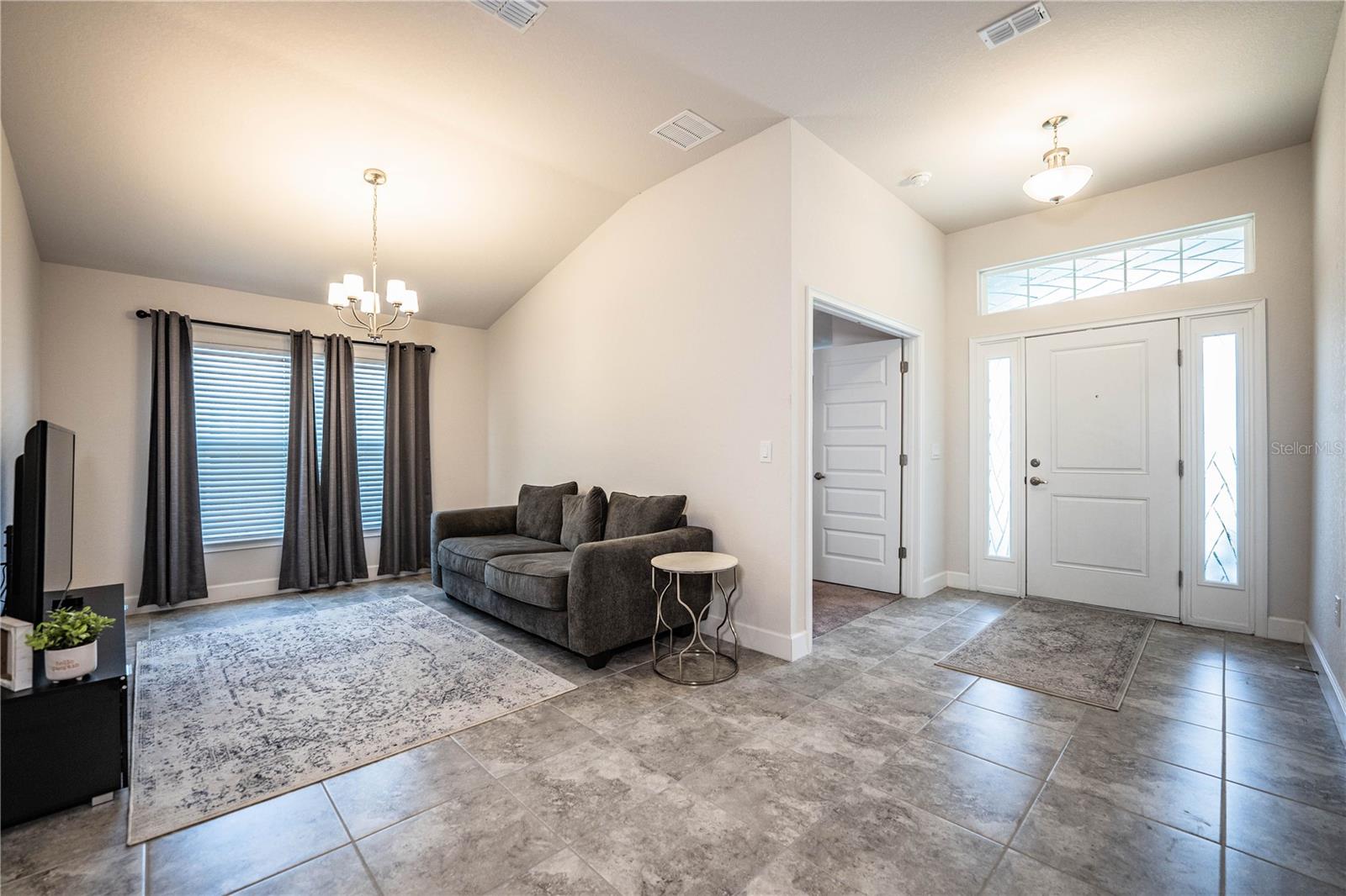 KRENSON BAY - Residential