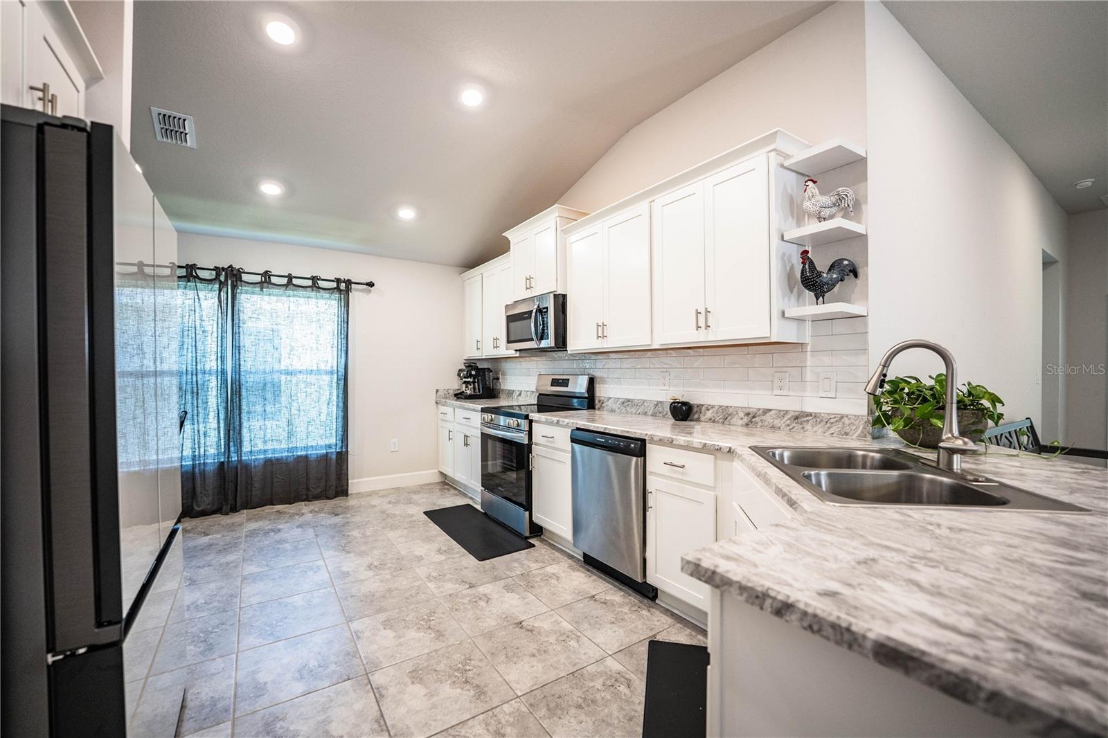 KRENSON BAY - Residential