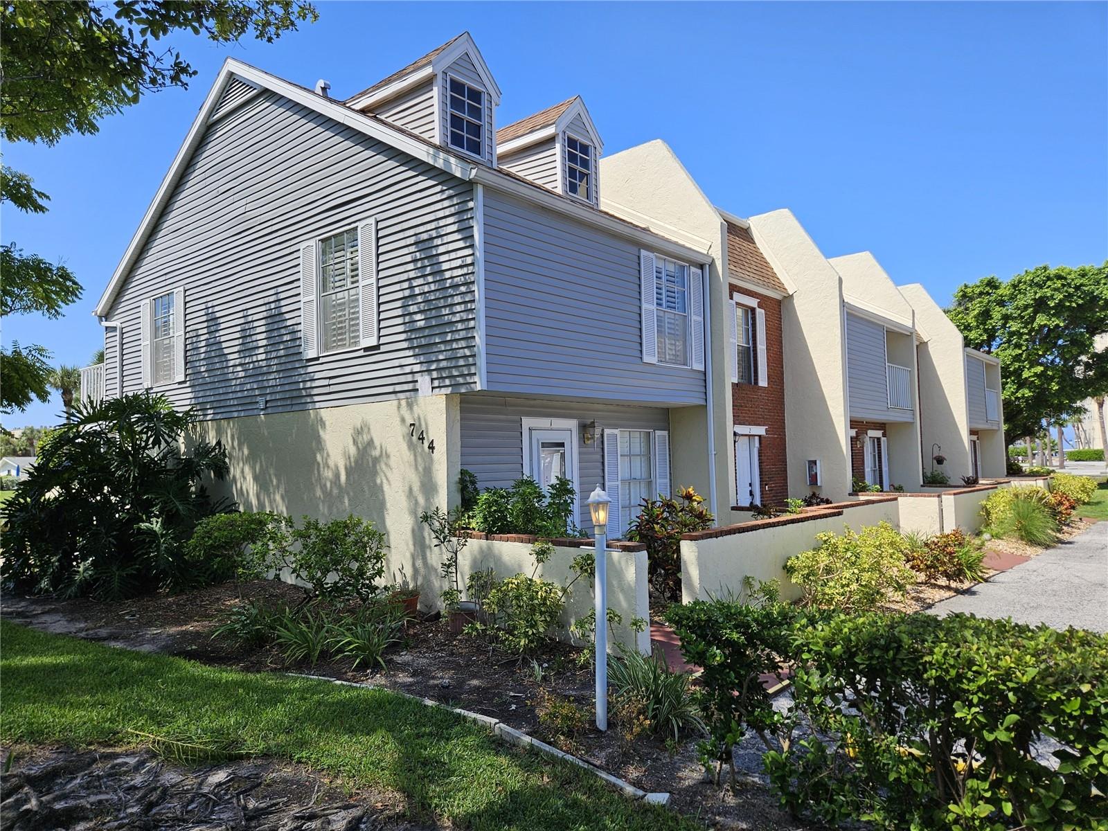 2025 AVAILABLE: SEP, OCT, NOV, DEC.
2026 AVAILABLE: JAN, FEB, MAR, APR.
BOOK AT: $2800/PER MONTH (OFF SEASON IS MAY-NOV, 2 MONTH MINIMUM)
BOOK AT: $5000/PER MONTH (SEASON IS DEC-APR, 2 MONTH MINIMUM)
*PRICES MAY VARY DEPENDING ON NUMBER OF NIGHTS BOOKED*
Soak up the Florida lifestyle in this 2 Bedroom, 1.5 Bath townhouse just a short stroll from Venice Beach. The first floor features a modern kitchen design with stone kitchen counter, modern cabinetry, and the perfect flow to the family room equipped with sliding doors that lead to your private lanai and paver patio perfect for morning coffee or lazy afternoons. Upstairs you’ll find a spacious master suite with king bed and a private balcony to watch the Florida Sunsets. The Guest Bedroom features twin beds and is nicely situated to the full bath with an updated walk-in shower. A convenient half bath is downstairs, along with reserved parking. With Historic Downtown Venice just minutes away, you’ll be close to shops, dining, and endless small-town beach charm.
~Included in rent: Water, Sewer, Garbage, Cable TV or Streaming Service, Wi-Fi, Landscaping, Electric.
~Only one car is allowed.
~Association: Application & Fee Required (Fee is Subject to Change).
Paid in full under 90 days, $145 Booking Fee, $1000 Security Deposit, $250 Clean, plus 13% Tax.