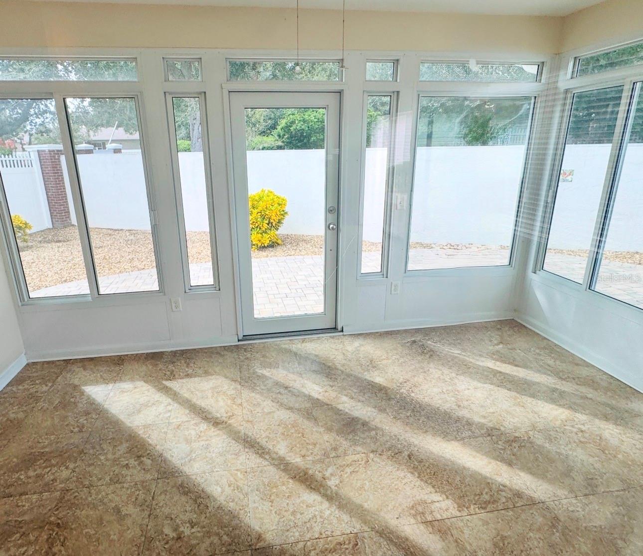 VILLAGES OF SUMTER CHERRY HILL VILLAS - Residential Lease