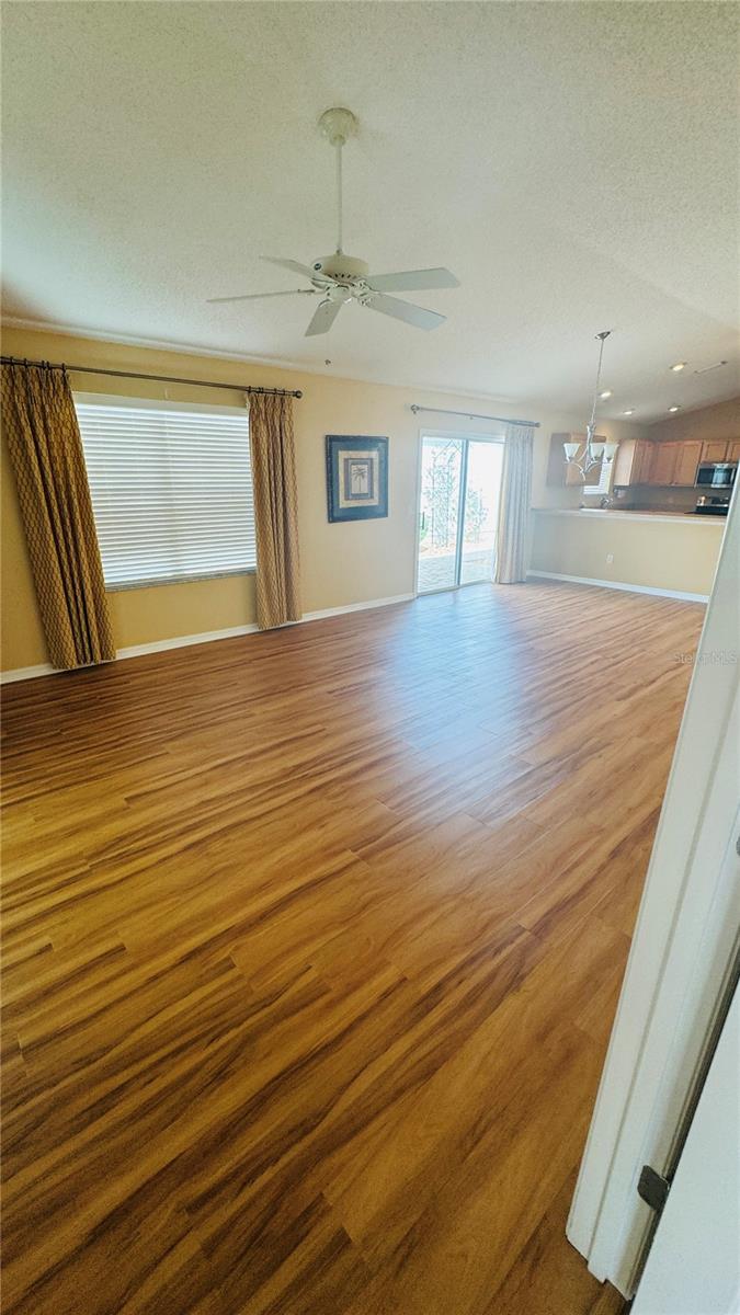 VILLAGES OF SUMTER CHERRY HILL VILLAS - Residential Lease