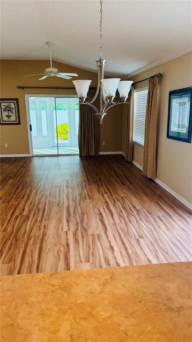 VILLAGES OF SUMTER CHERRY HILL VILLAS - Residential Lease