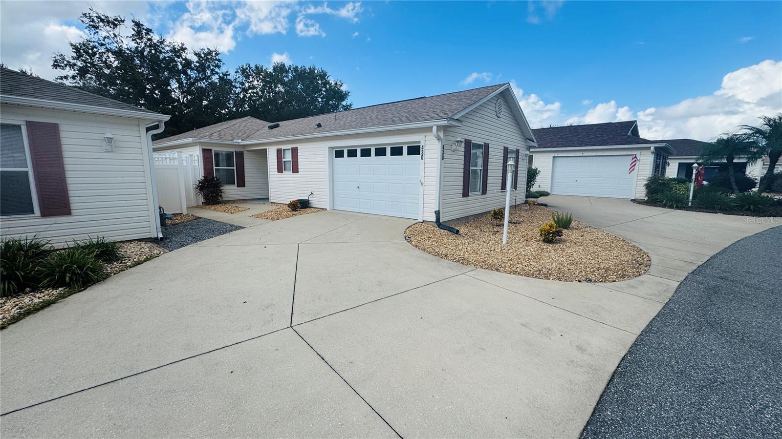 VILLAGES OF SUMTER CHERRY HILL VILLAS - Residential Lease