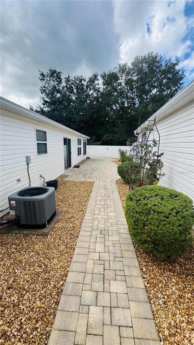 VILLAGES OF SUMTER CHERRY HILL VILLAS - Residential Lease