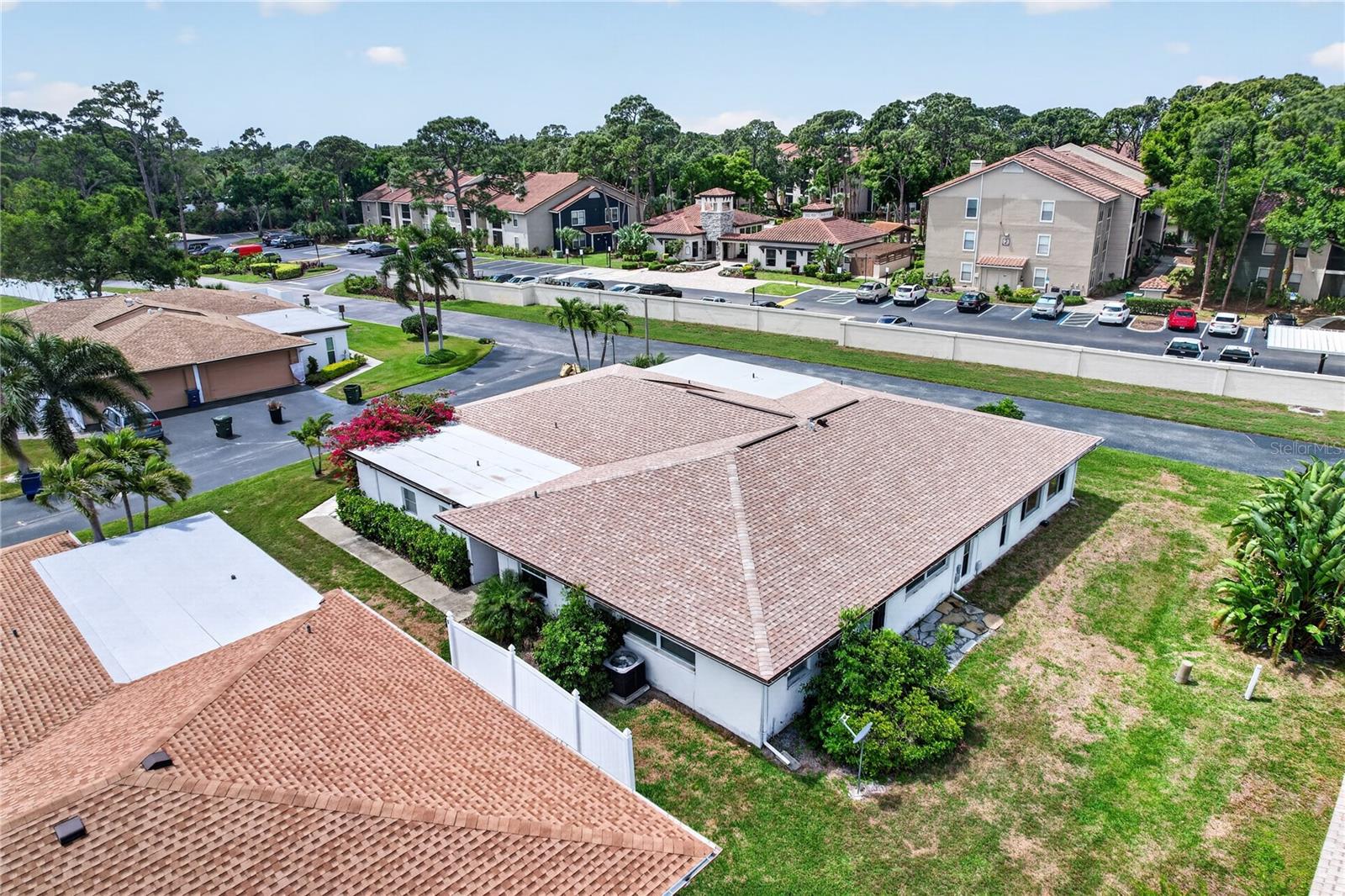 VILLAGE IN THE PINES NOR - Residential