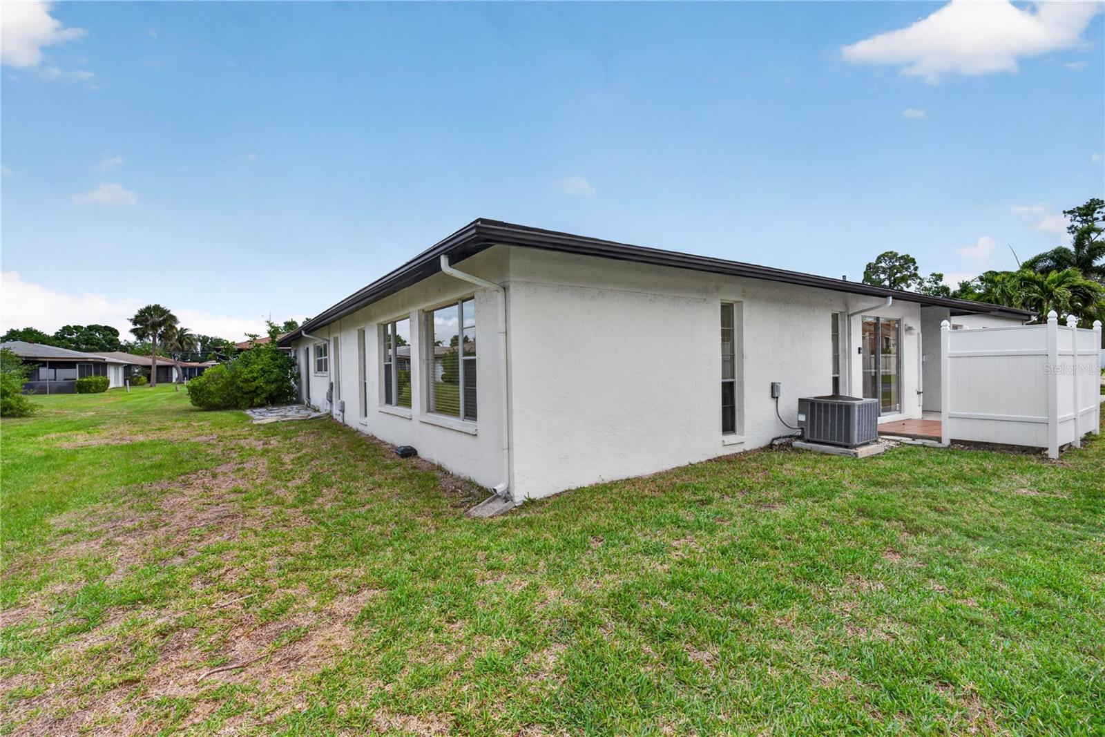 VILLAGE IN THE PINES NOR - Residential