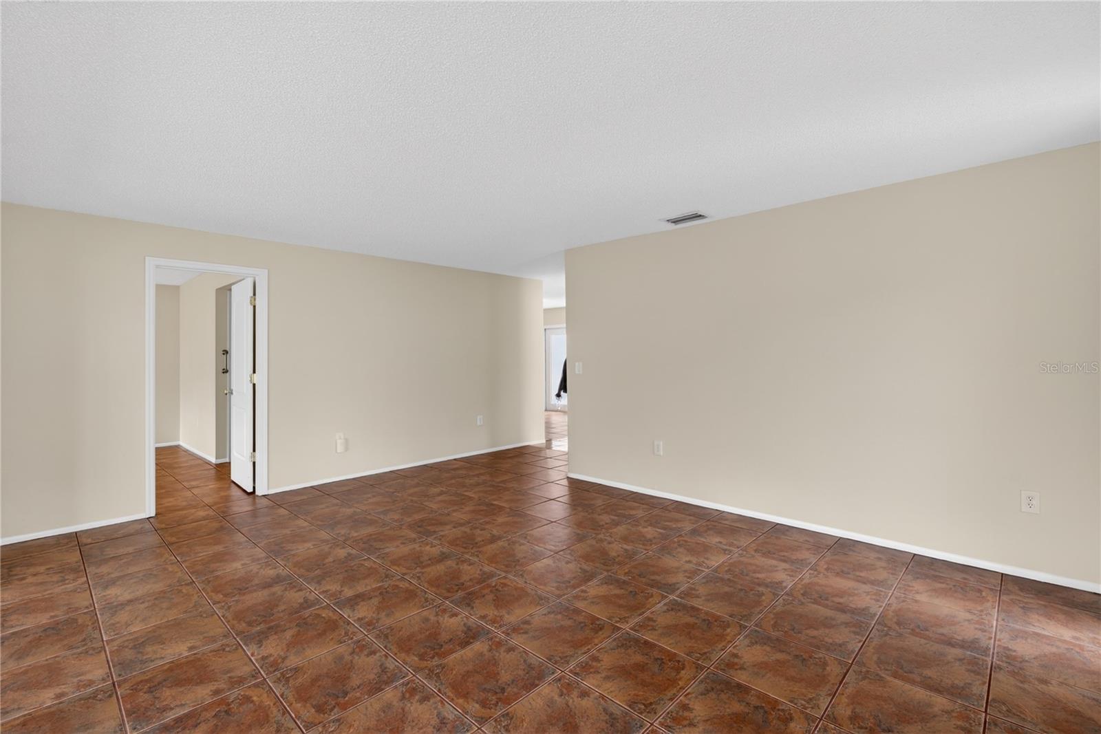 VILLAGE IN THE PINES NOR - Residential