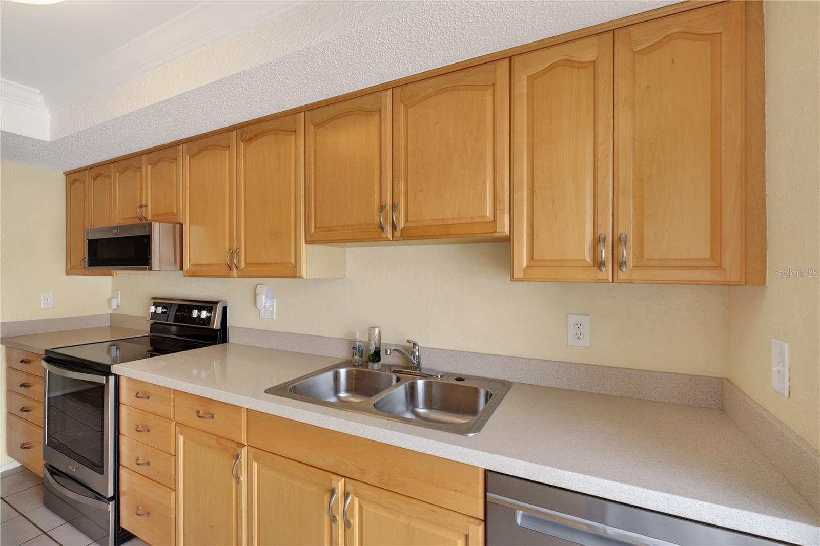 VILLAGE IN THE PINES NOR - Residential