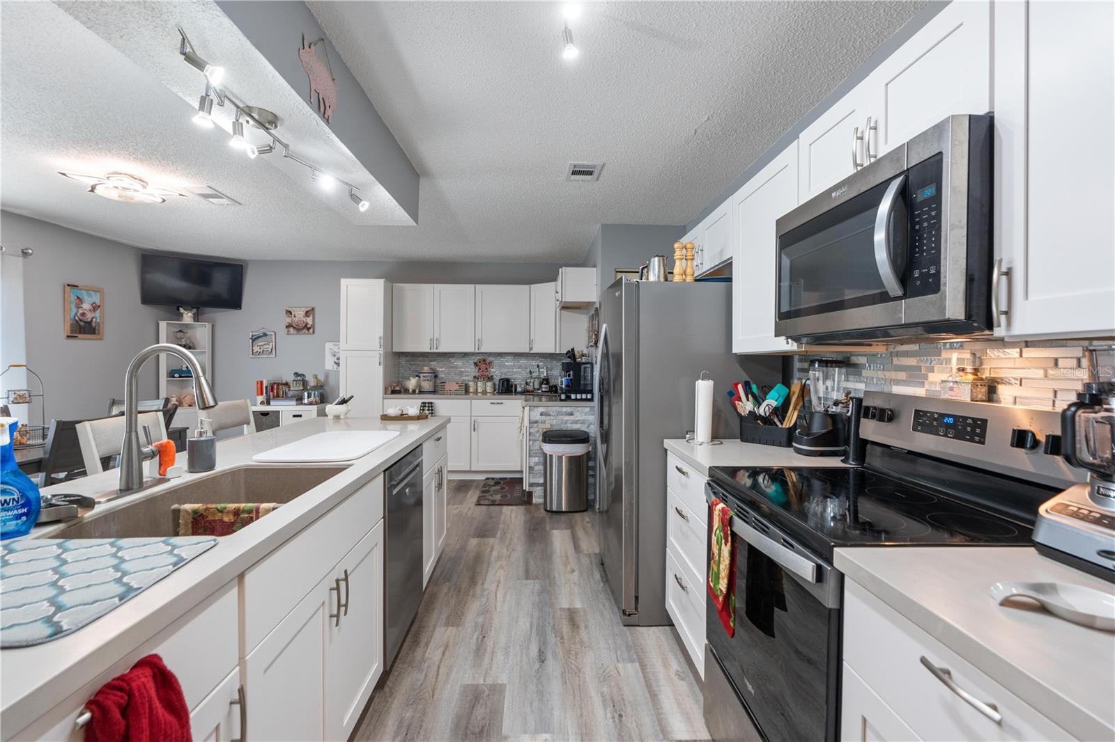 SAN CLEMENTE VILLAGE - Residential