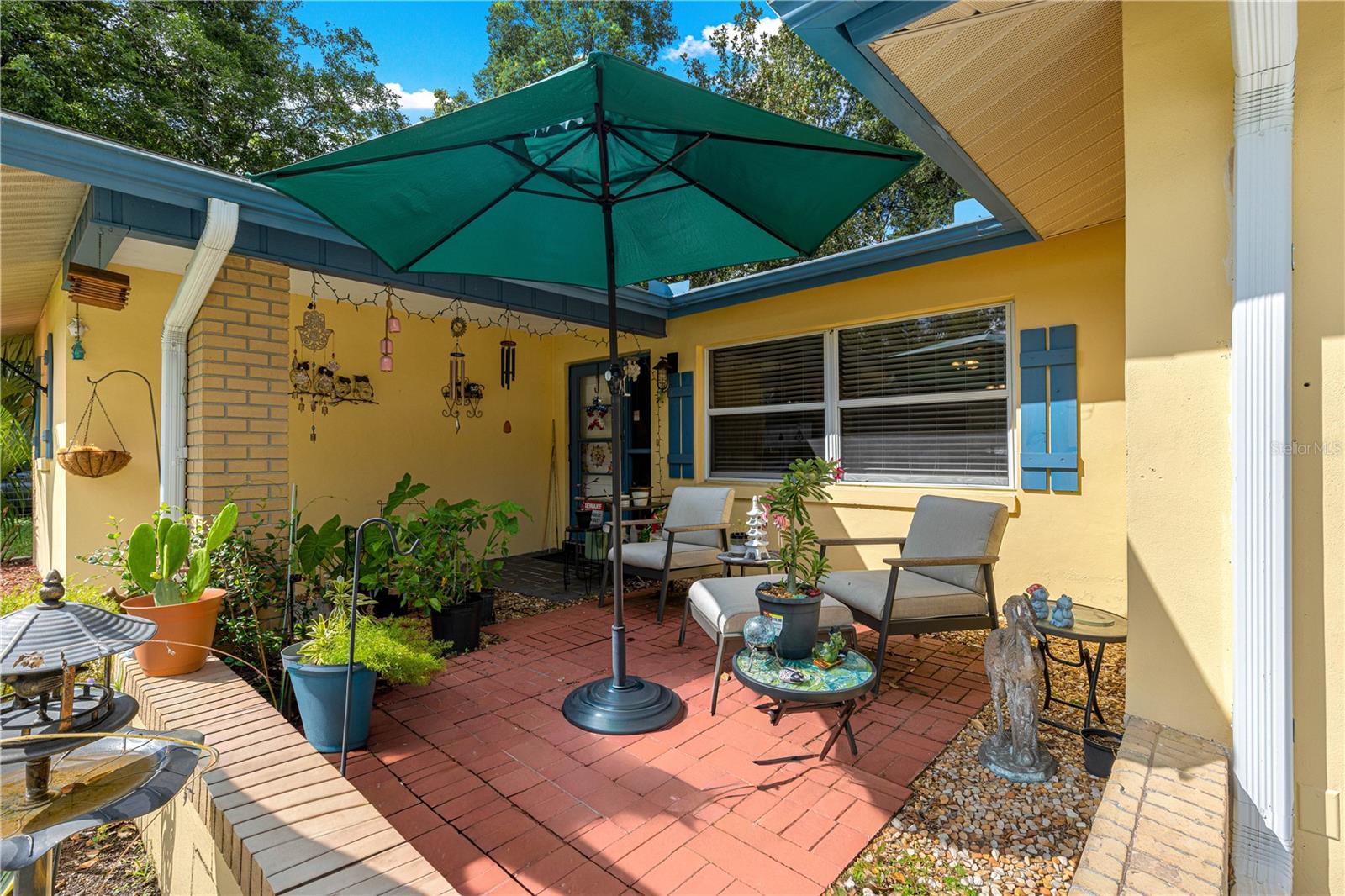 2170 W DORAL COURT