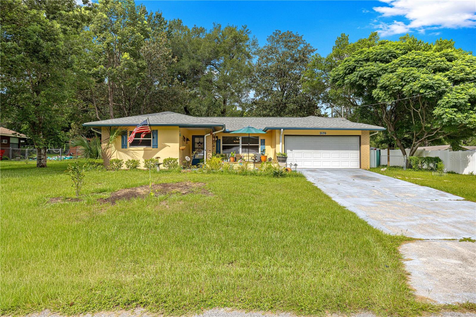 2170 W DORAL COURT