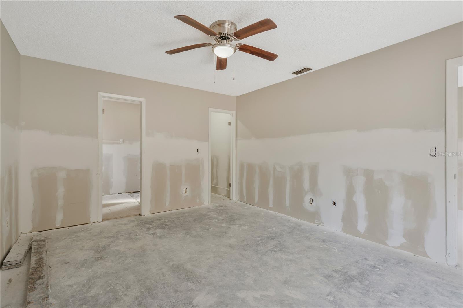 SABAL KEY UNIT 2 - Residential